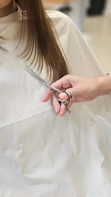 Präziser Haarschnitt